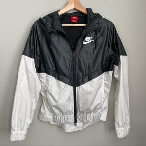 Nike Y2K Vintage Hooded Windbreaker Women's Small Red Tag Swoosh Black/White